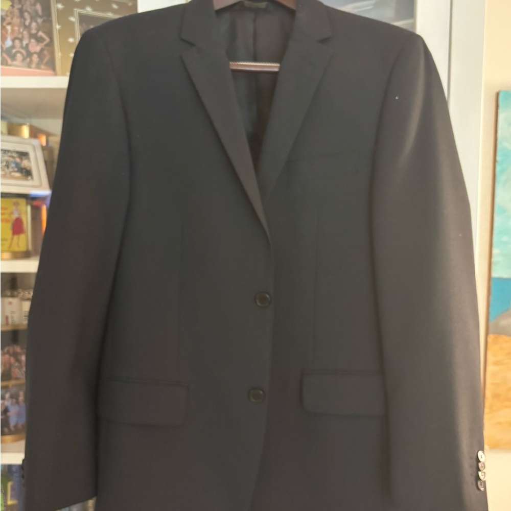Black Sport Coat with Notched Lapels and Structured Shoulders